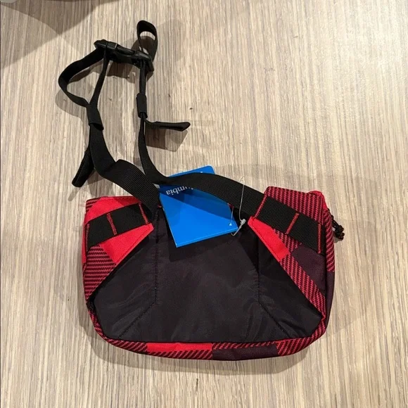 Columbia Zigzag Hip Pack Red Black Plaid Fanny Pack NWT Unisex - Picture 3 of 4